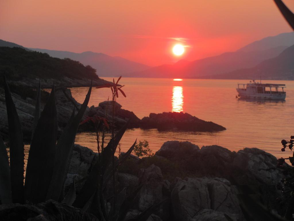 Holiday Home Brinic Tivat Pokoj fotografie