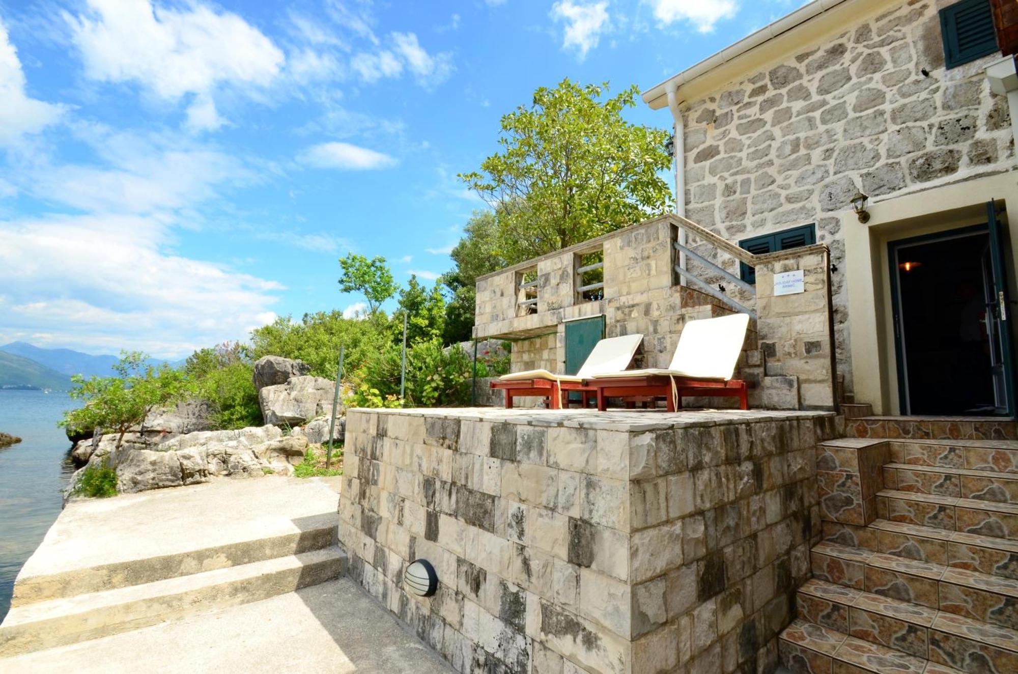 Holiday Home Brinic Tivat Exteriér fotografie