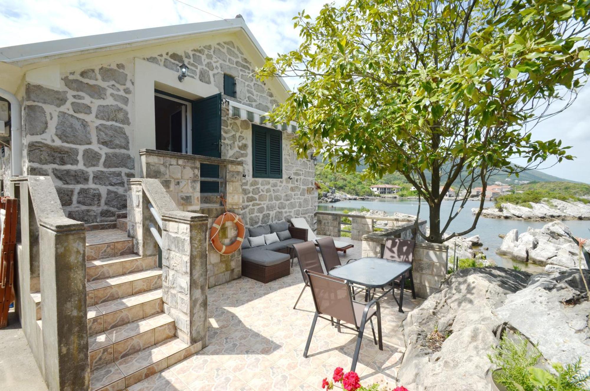 Holiday Home Brinic Tivat Exteriér fotografie