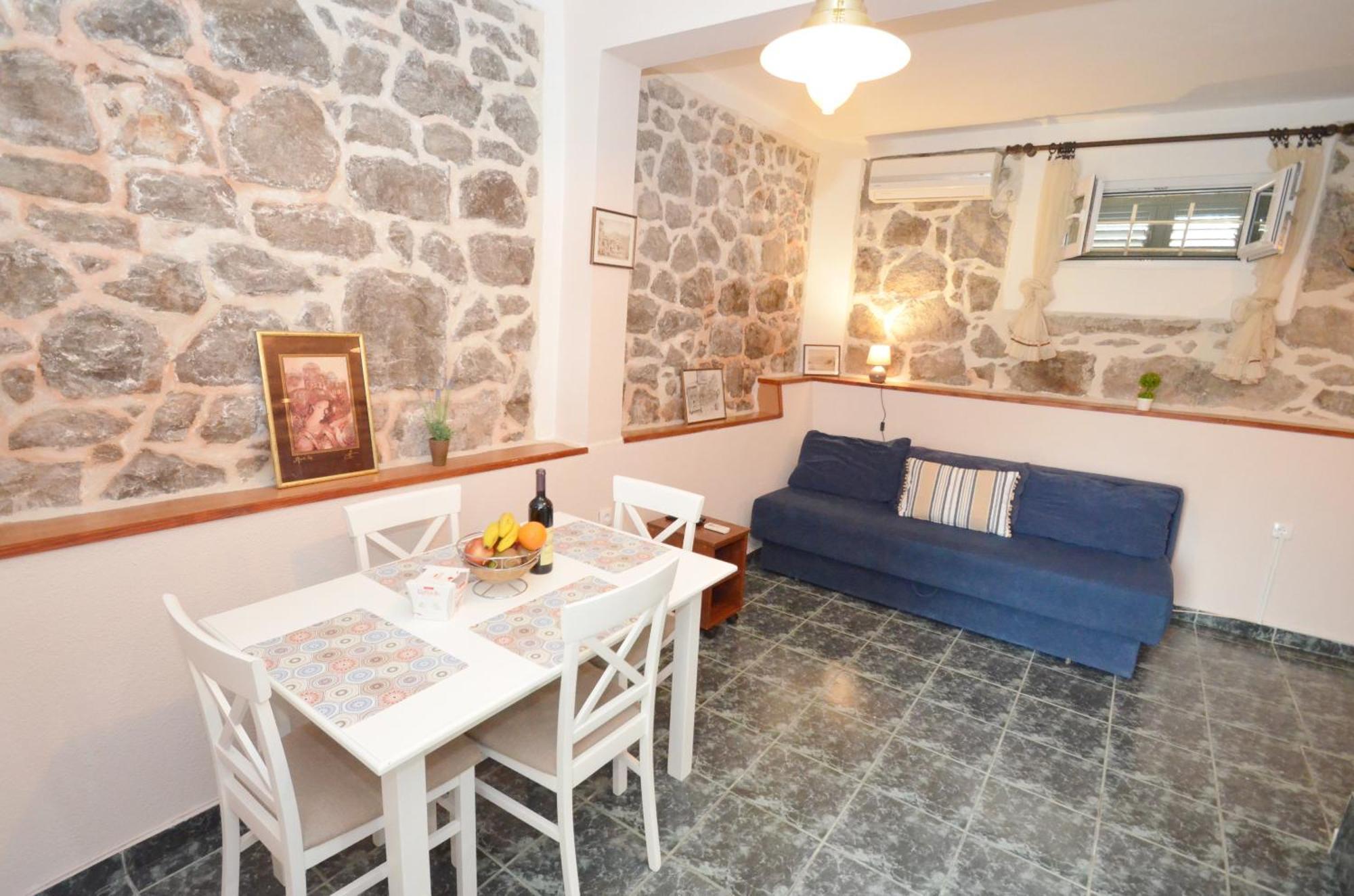 Holiday Home Brinic Tivat Exteriér fotografie